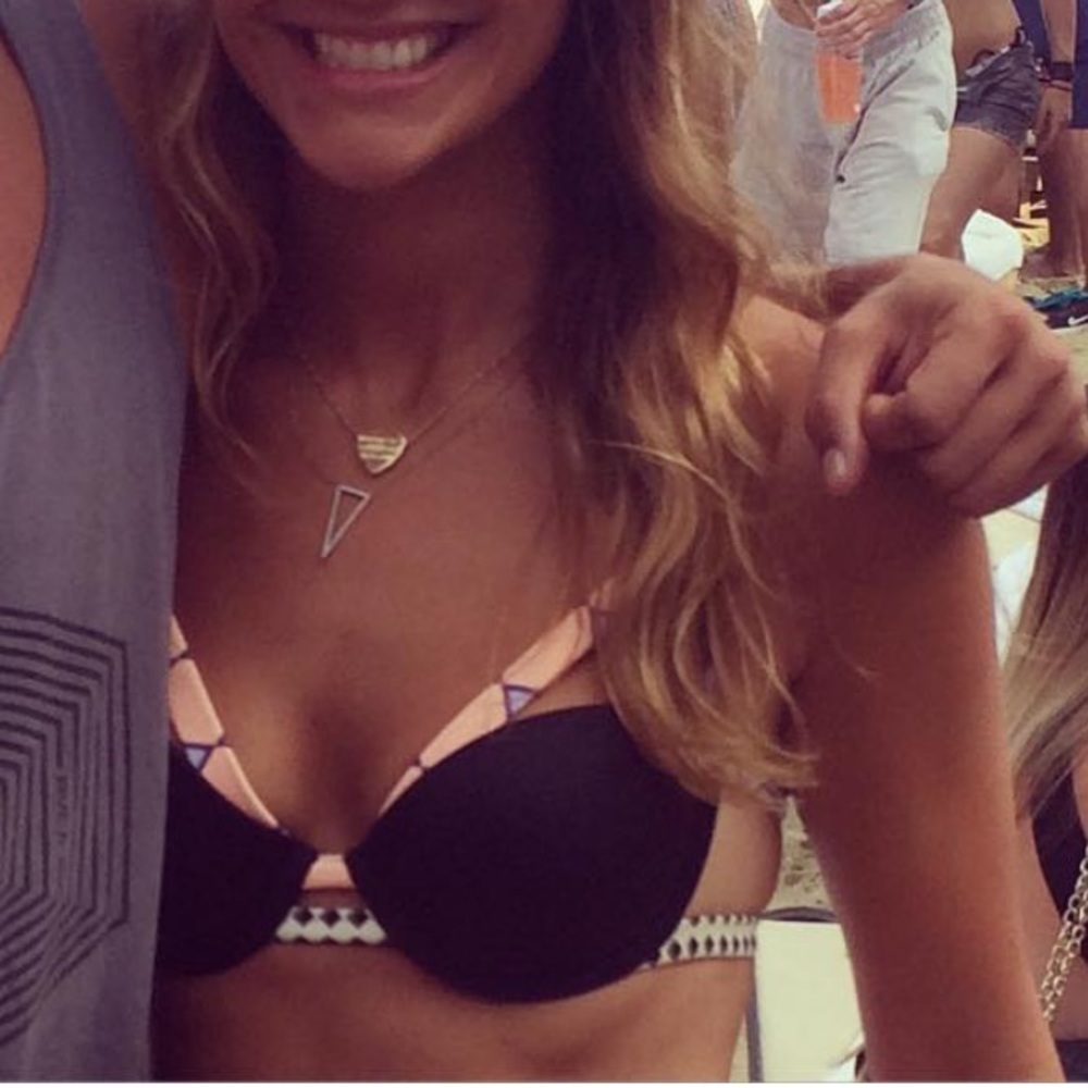 Victoria’s Secret Bikini Top